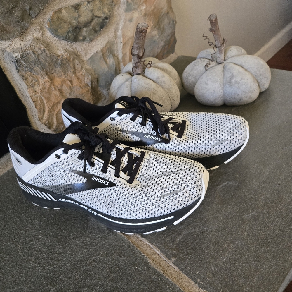 Brooks adrenaline gts 22 Mens
